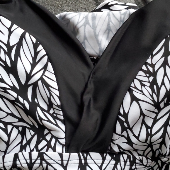 sea and sand swim suit - Picture 3 of 5